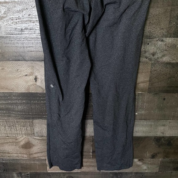 SOLD Lululemon Mens Joggers Medium - Picture 6 of 7